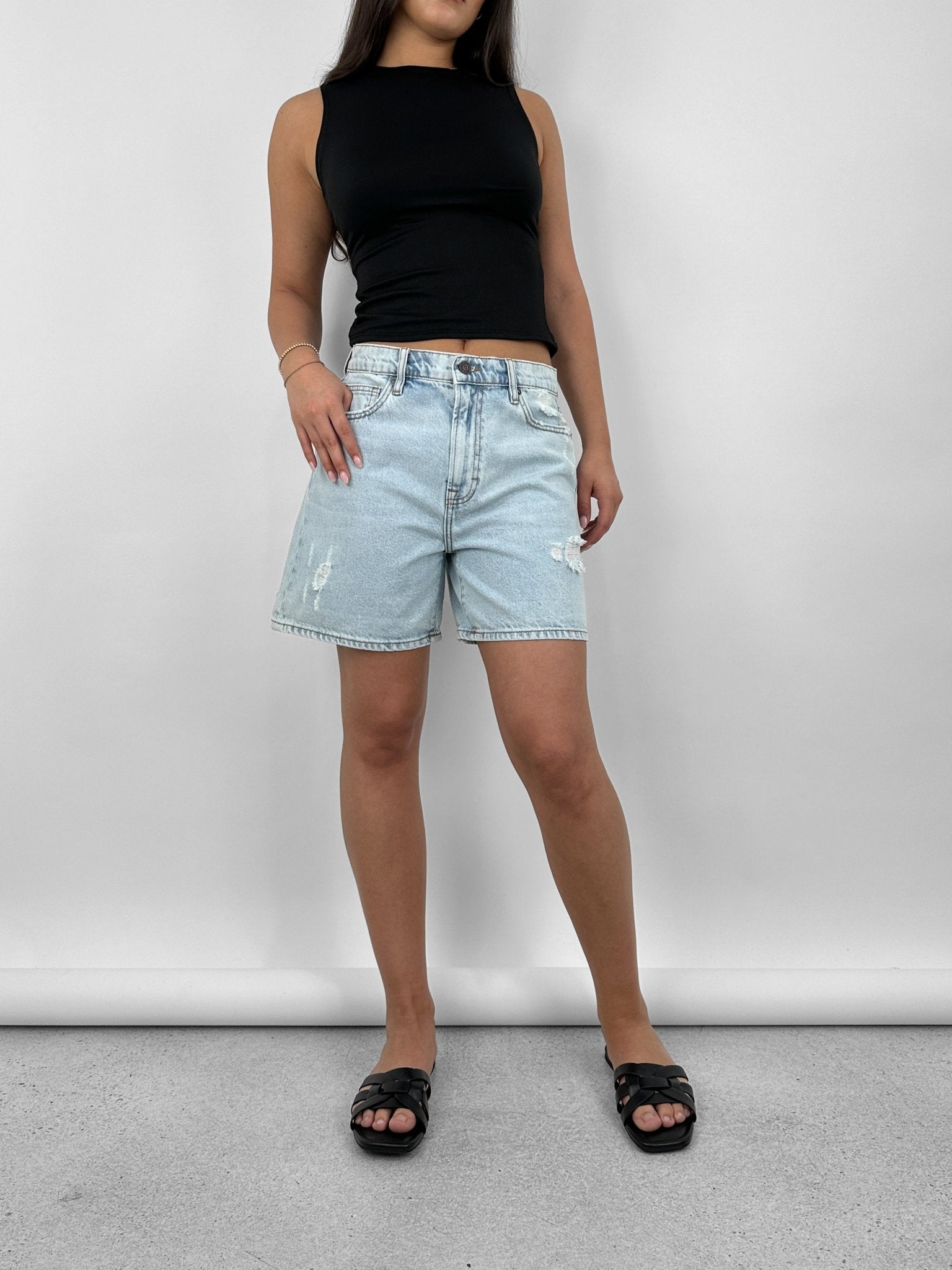 Distressed Straight Leg Denim Shorts - Vamp Official