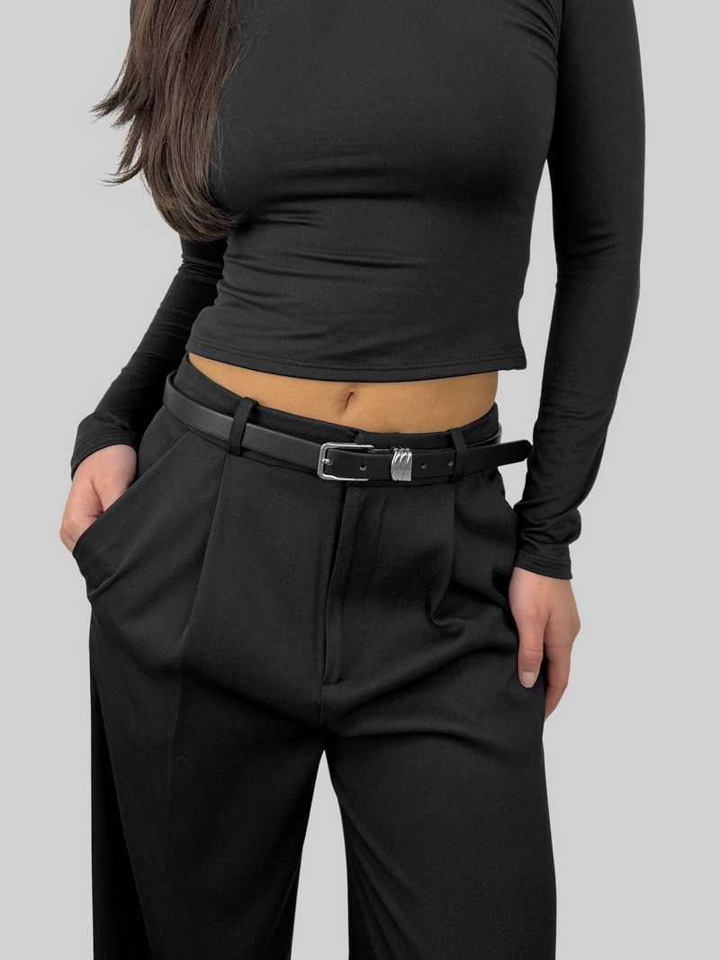 Mid Rise Relax Leg Jeans