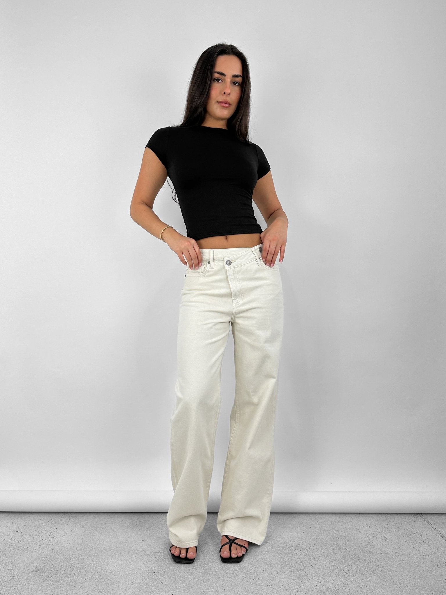 Crossover Straight Leg Jeans - Vamp Official