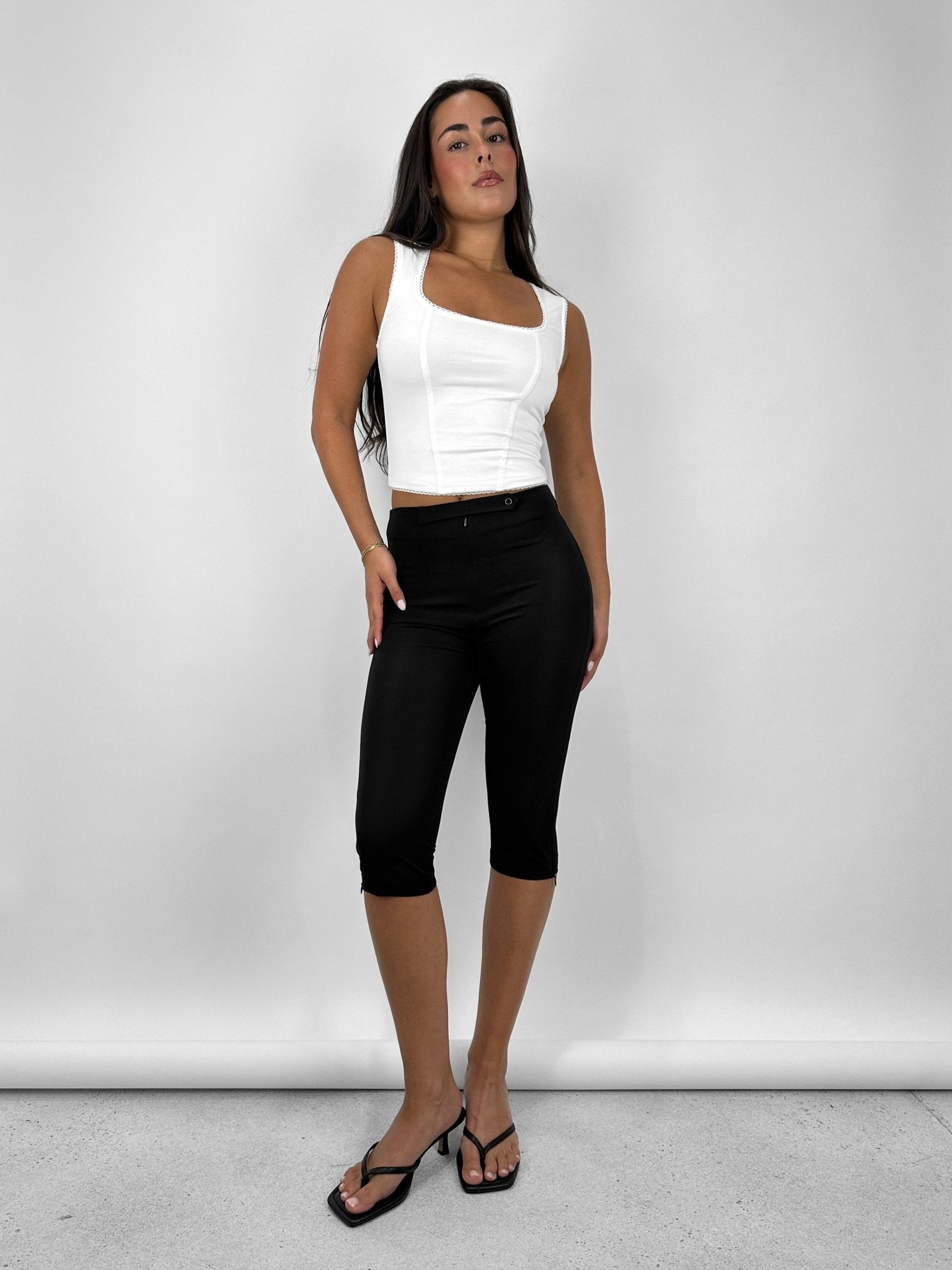 High Rise Zipper Capri Pants - Vamp Official