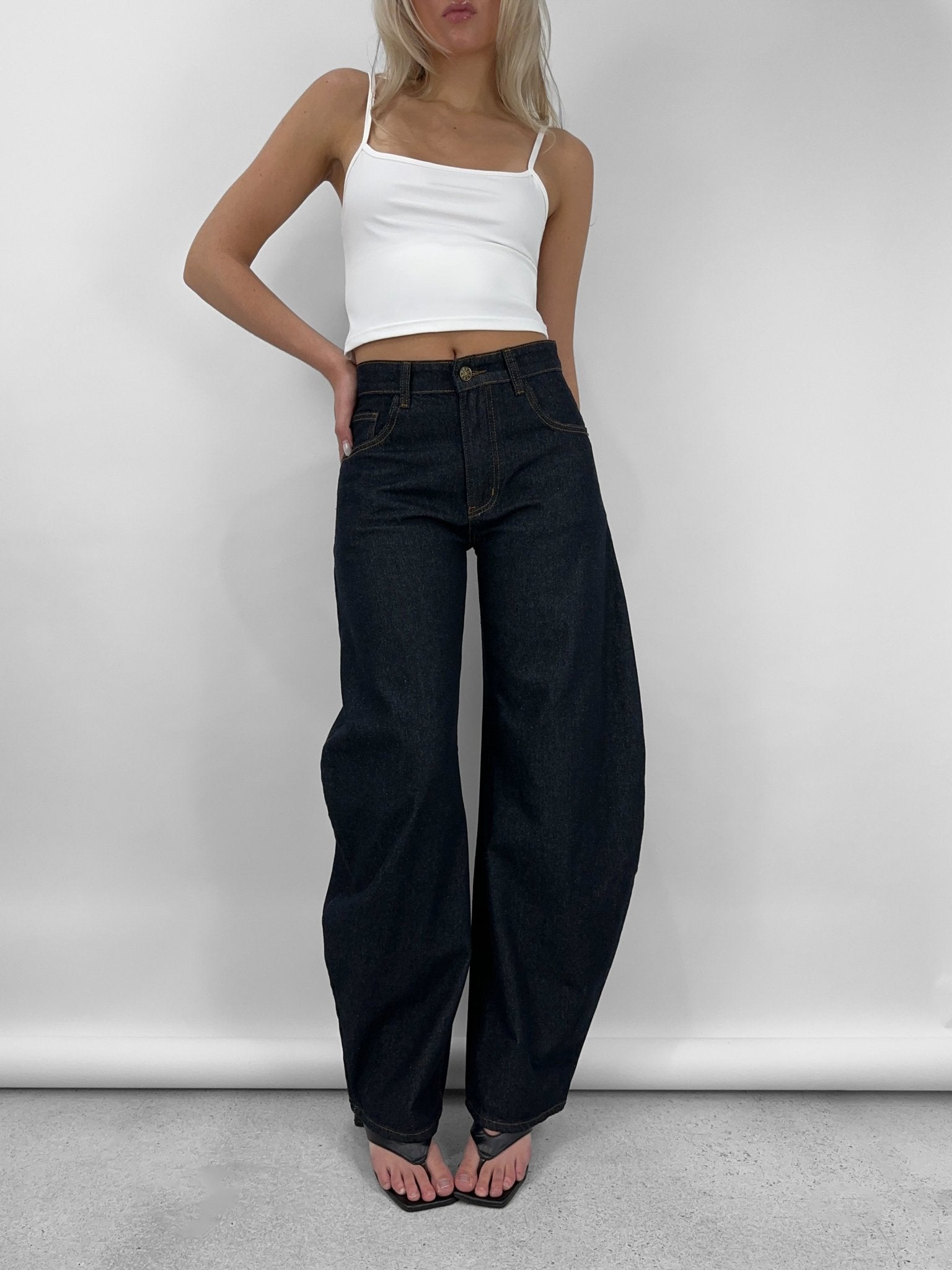 Horseshoe Barrel Leg Jeans - Vamp Official