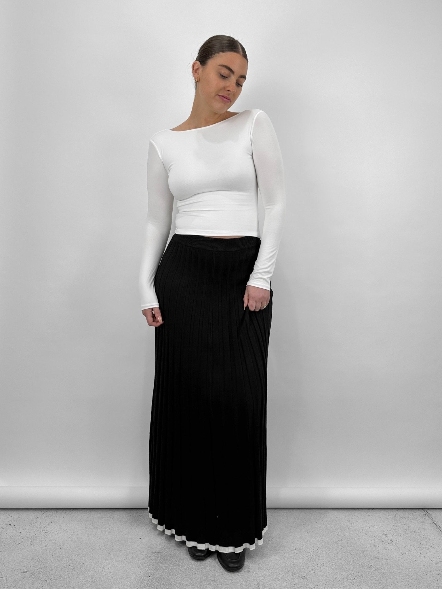 Low Back Classic Long Sleeve Tee - Vamp Official