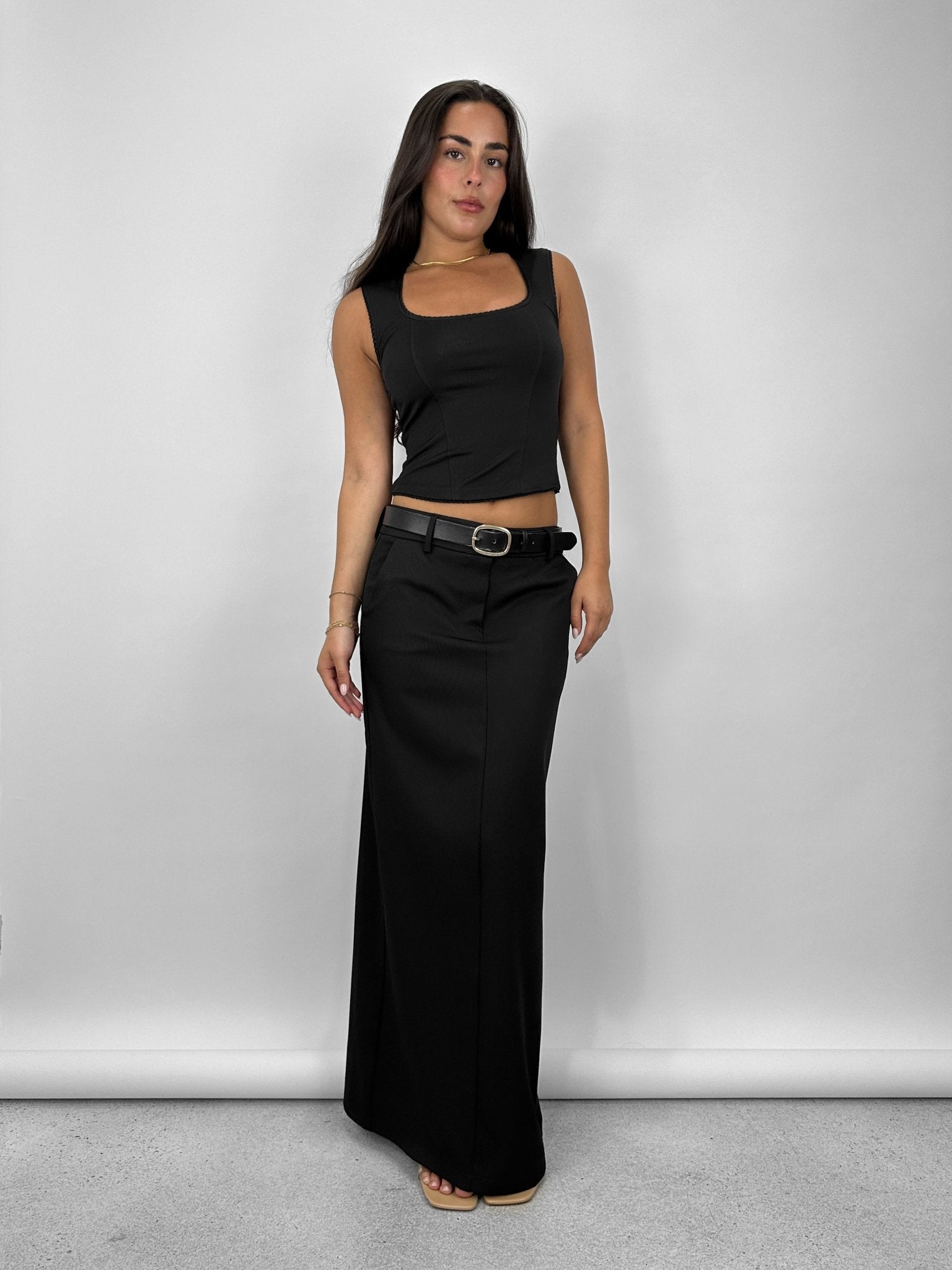 Scalloped Edge Tapered Wide Strap Tank - Vamp Official