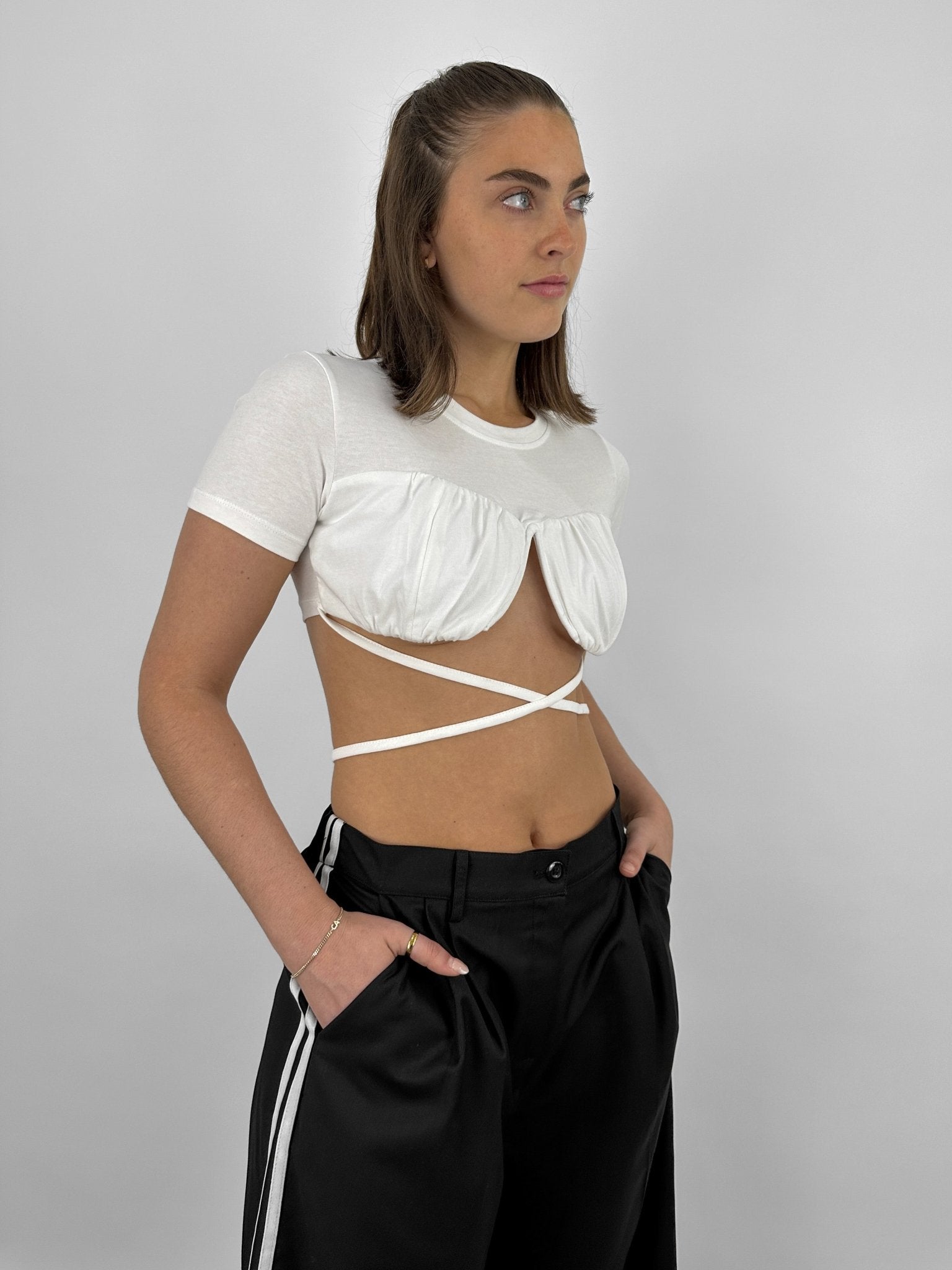 Crew Neck Cropped Underwire Tee - Vamp Official