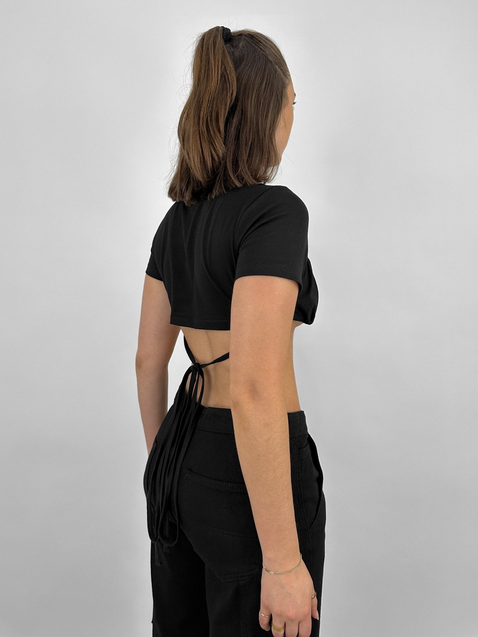 Crew Neck Cropped Underwire Tee - Vamp Official