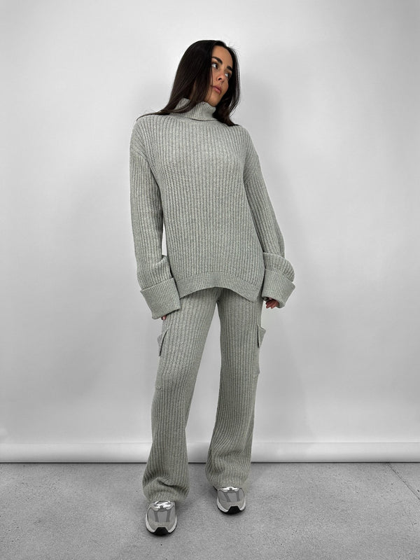 Knit Turtleneck & Cargo Pant Set - Vamp Official