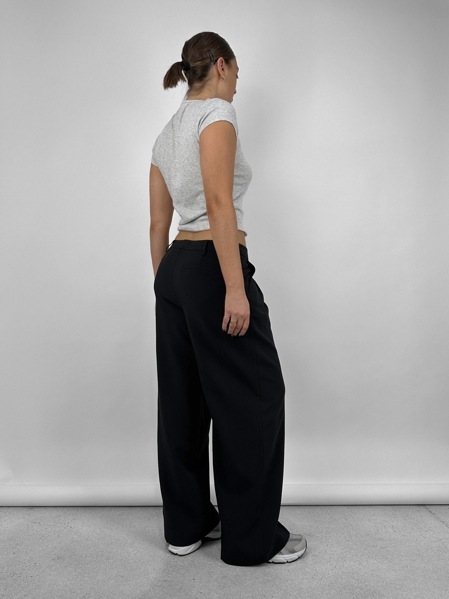 Mid Rise Wide Leg Trousers - Vamp Official