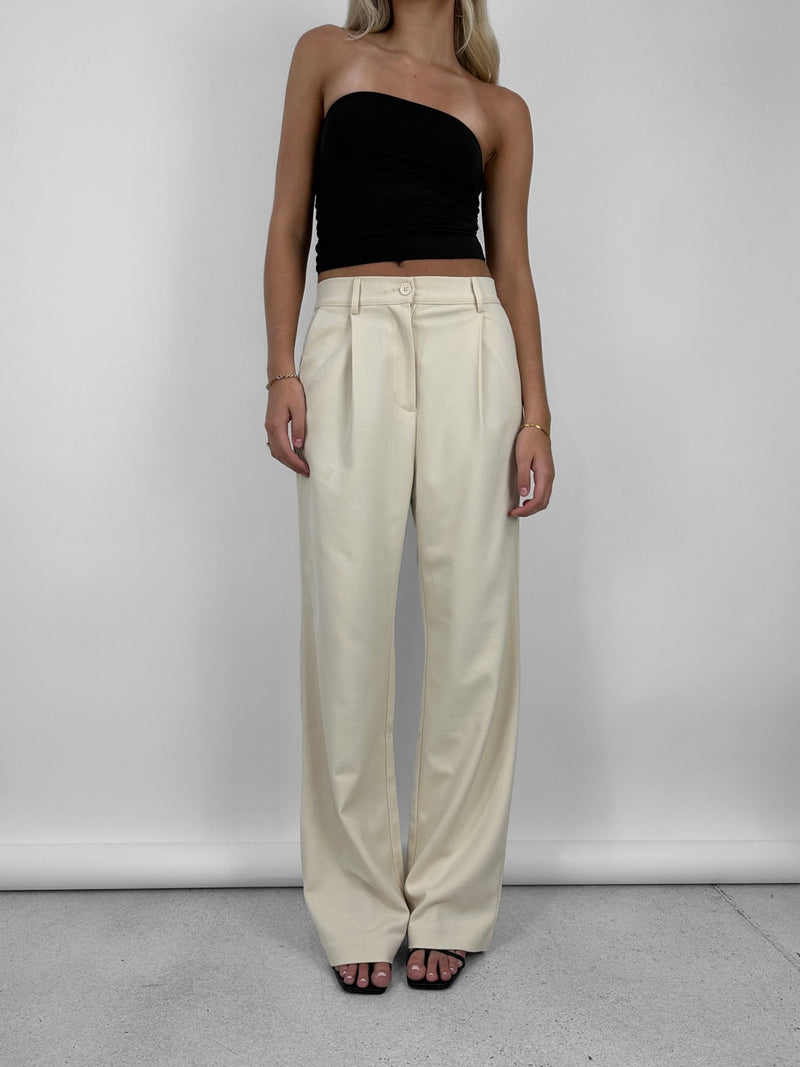 Relaxed Wide Leg Trousers - Vamp Official