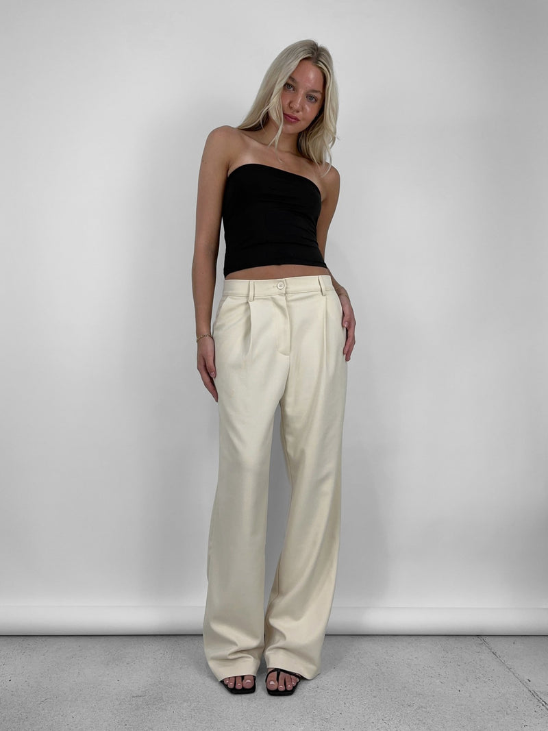 Relaxed Wide Leg Trousers - Vamp Official