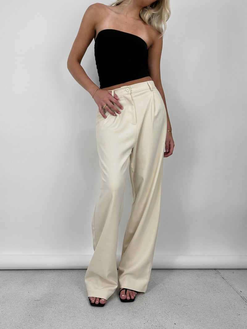 Relaxed Wide Leg Trousers - Vamp Official