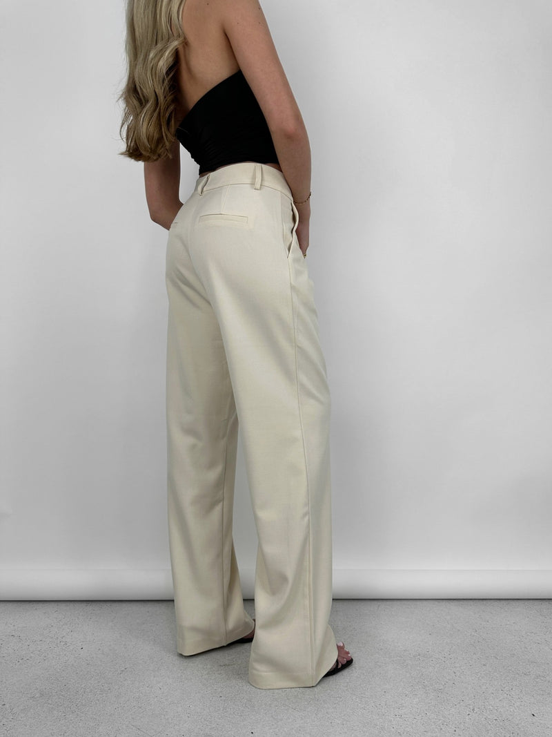 Relaxed Wide Leg Trousers - Vamp Official