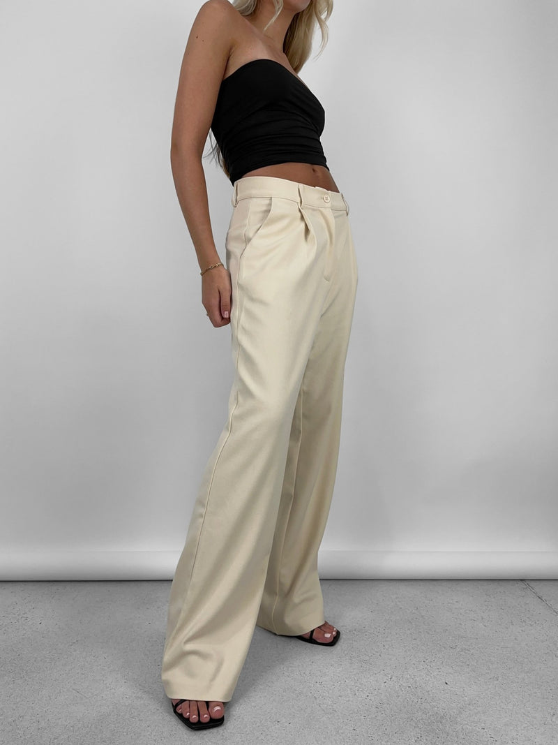 Relaxed Wide Leg Trousers - Vamp Official
