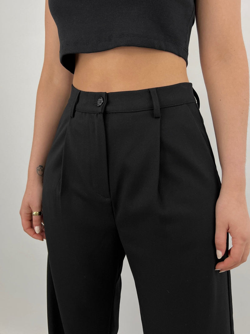 Relaxed Wide Leg Trousers