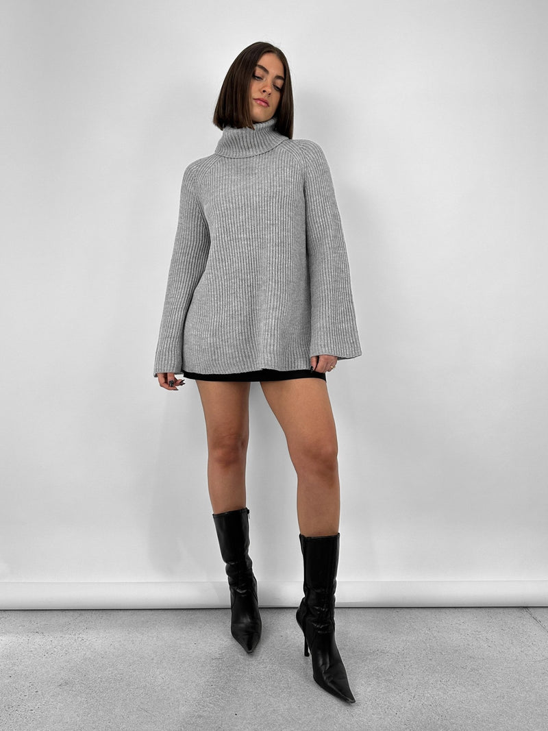 Side Slit Turtleneck Sweater - Vamp Official
