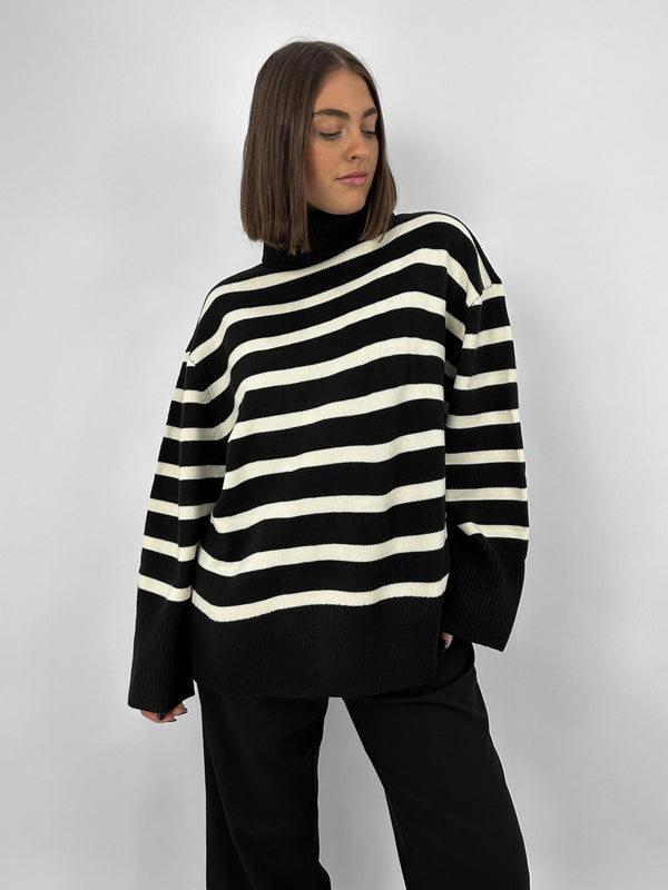 Striped Oversized Turtleneck Sweater - Vamp Official