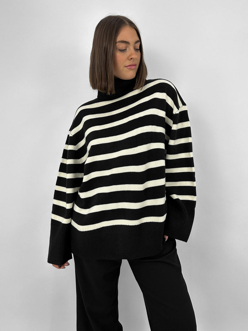 Striped Oversized Turtleneck Sweater - Vamp Official