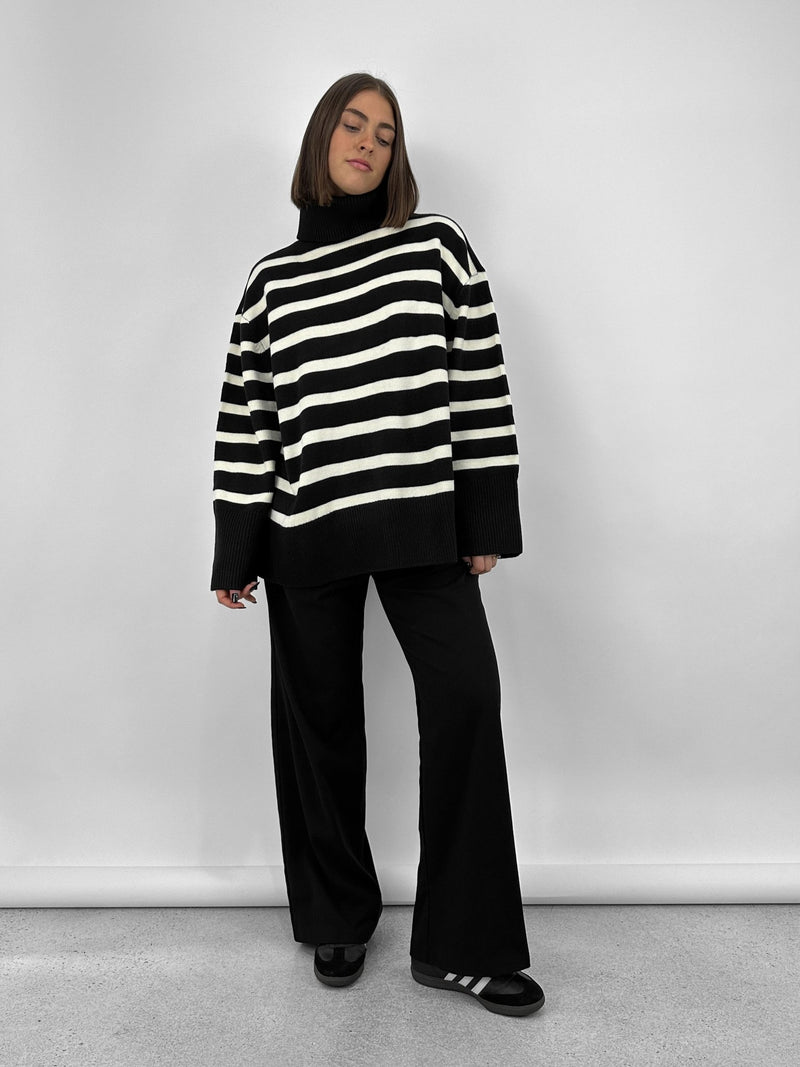 Striped Oversized Turtleneck Sweater - Vamp Official