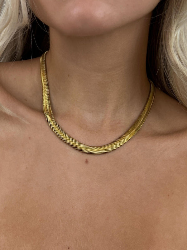 Wide Rounded Snake Chain Necklace - Vamp Official